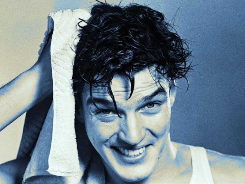 Как лечат перхоть?