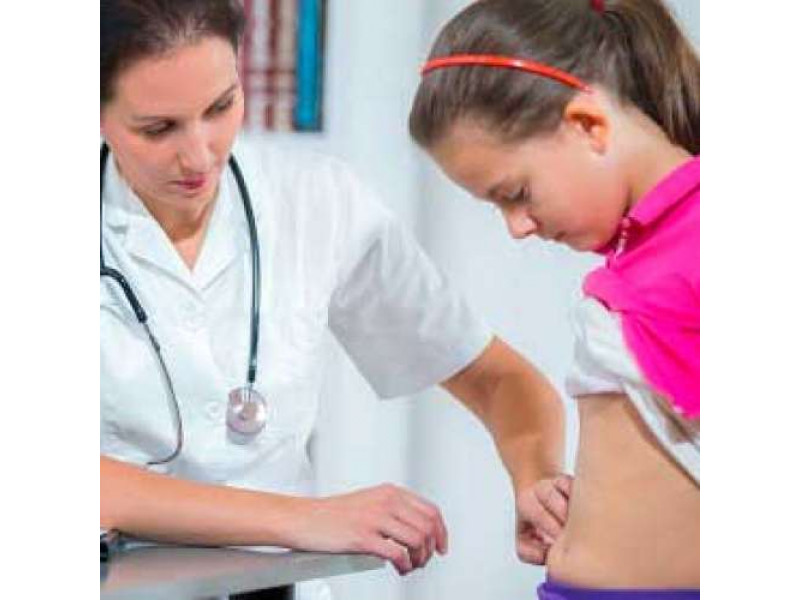 Почему у ребенка болит живот: причины, диагностика и рекомендации